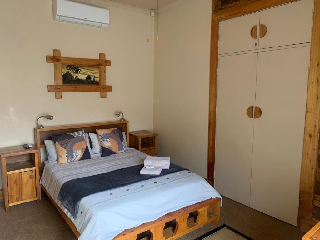 Nkwasi Lodge 帕雷斯 外观 照片
